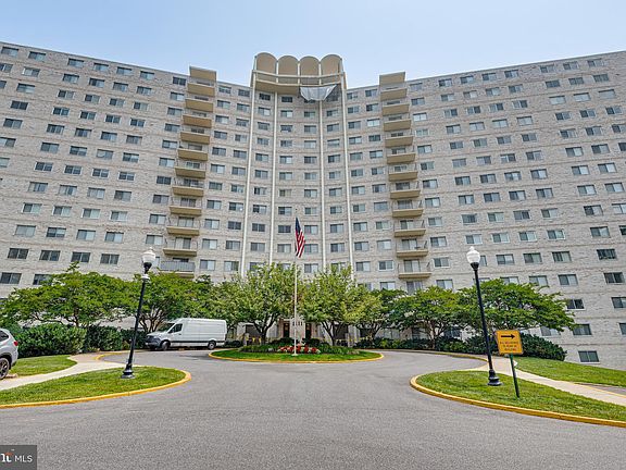 2nd image of 1111 University Blvd W APT 1216-A