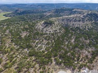 1050 Moonlight Dr, Canyon Lake, TX 78133
