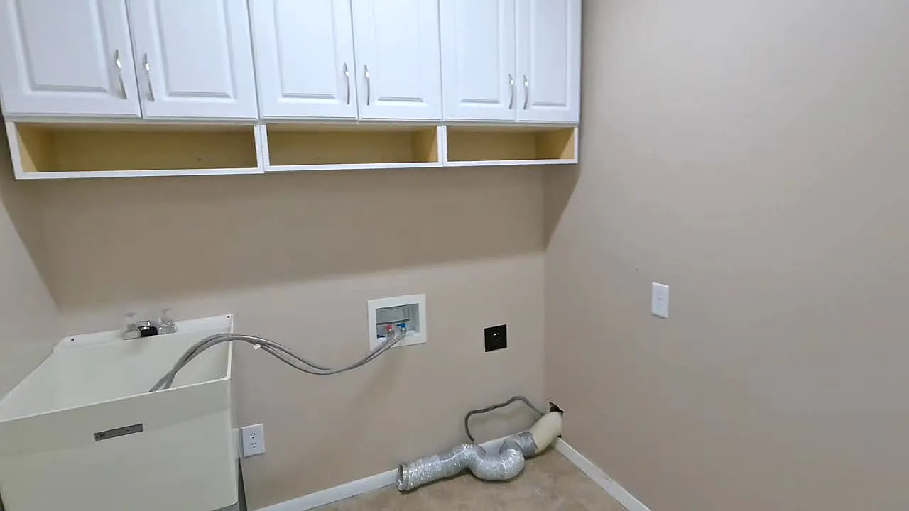 3 bed, 1315 sqft, $1,950 — Photo 3