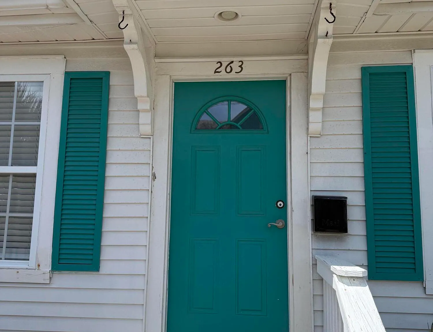 2 bed, 1.0 bath, 1020 sqft, $3,300 — Photo 3