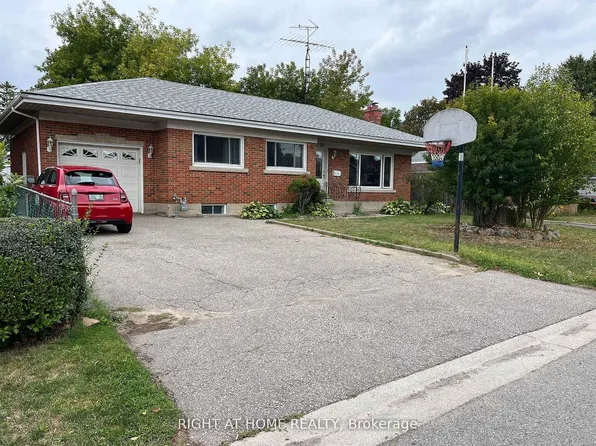 16 Rowanwood Ave, Brantford, ON N3S 7B6