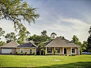 6801 Oriole Dr, Biloxi, MS 39532