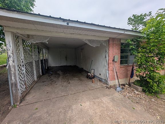 5th image of 416 N Wilson St