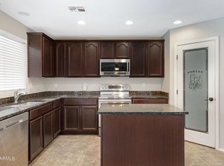 909 E Daniella Dr, San Tan Valley, AZ 85140