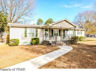206 Fondern Dr, Hope Mills, NC 28348