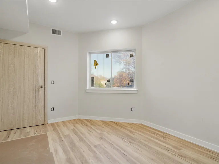 3727 Lancaster Ave #300 — Photo 18