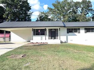 349 Grandview Dr, Eastaboga, AL 36260