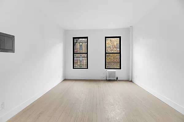 Rented by REAL New York | media 12