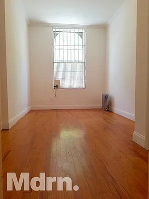 Rented by Mdrn Residential | media 8