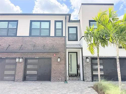 8344 NW 7th Pl #8344 Photo 1