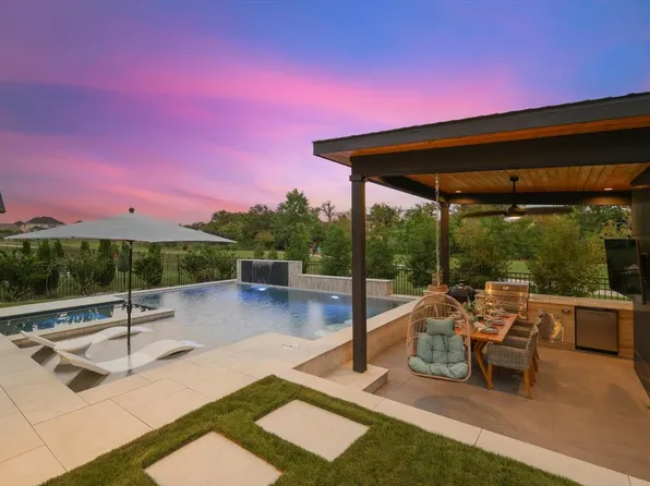 1104 Armadillo Trl, Lantana, TX 76226