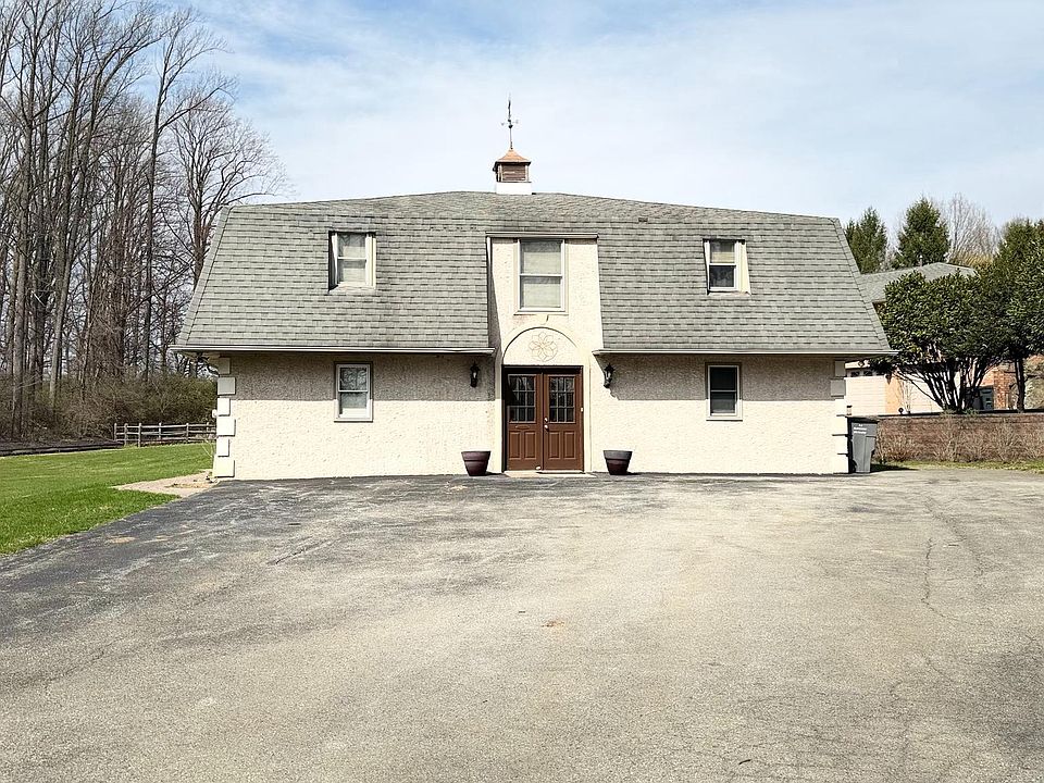 1st image of 322 Boot Rd