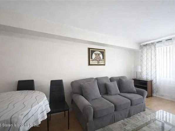21 Richmond Ct #A, Staten Island, NY 10303