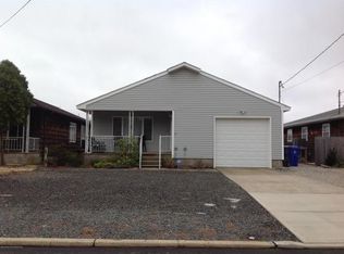 25 Green Island Rd, Toms River, NJ 08753