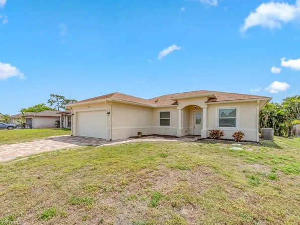8414 Bahamas RD, FORT MYERS, FL 33967