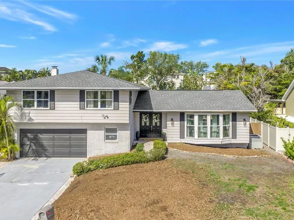 8500 144th Ln, Seminole, FL 33776