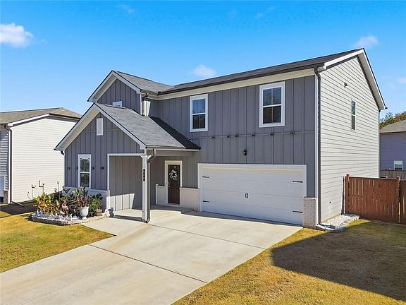 2nd image of 196 Summit Pointe Dr