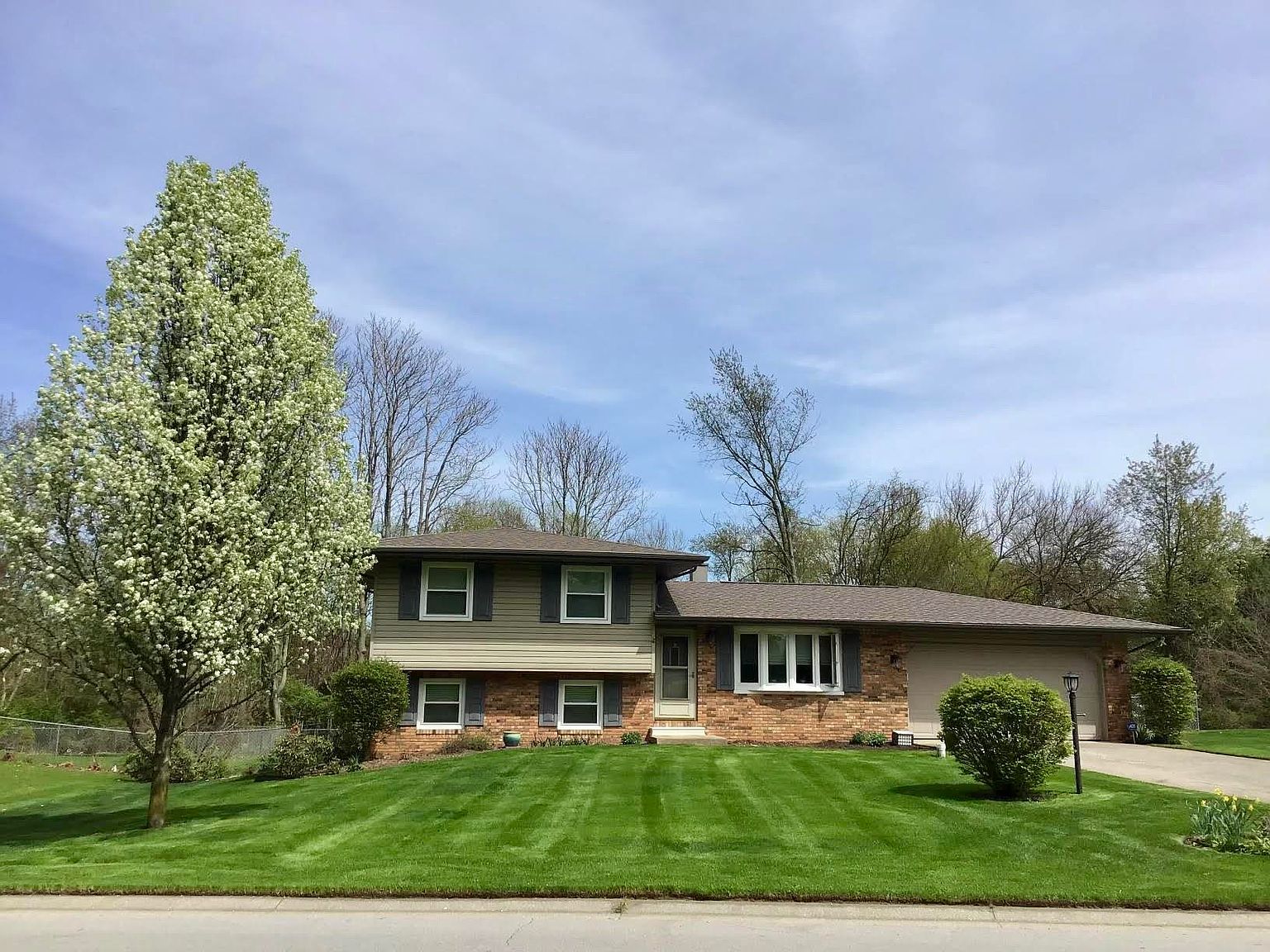 50866 Country Knolls Dr, Granger, IN 46530 Zillow