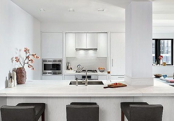 5th image of 90 Nassau St #1B