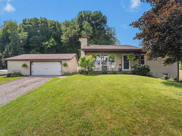 11933 Phelps Ave NW, Sparta, MI 49345