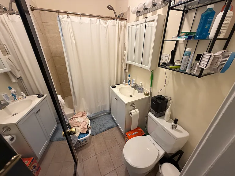 15 Lothian Rd #203 — Photo 4