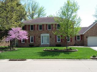2247 E 48th St, Davenport, IA 52807