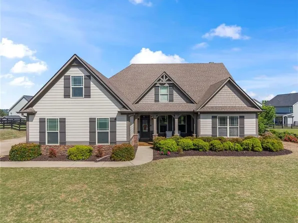 549 Riverwalk Manor Dr, Dallas, GA 30132