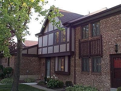 1st image of 7520 Old English Dr