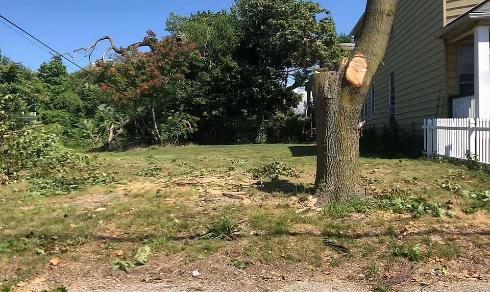 1st image of 2451 E 89th St