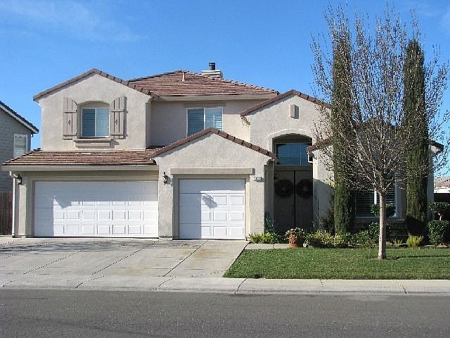 1st image of 1120 Revelle Dr