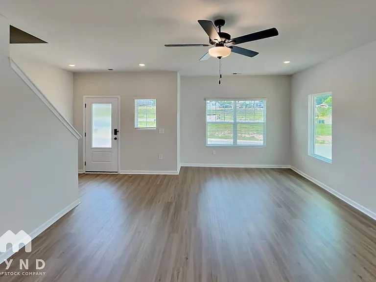 1842 Rhyne Elementary Dr — Photo 2