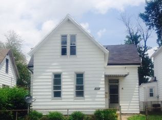 826 N 11th St, Quincy, IL 62301