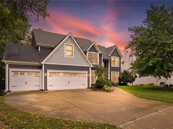 809 Cottonwood Pl, Liberty, MO 64068