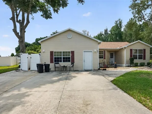 706 MURRAY CIRCLE, LADY LAKE, FL 32159