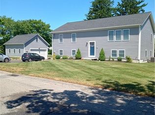 11 Academy Ave, Bristol, RI 02809