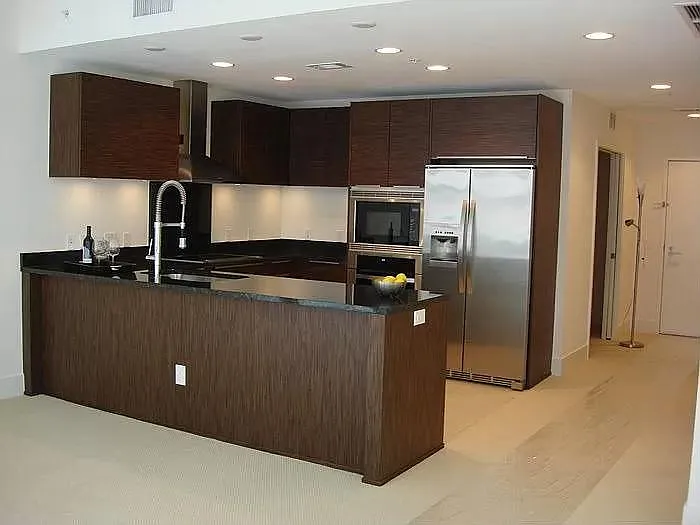145 2nd Ave S #515 — Photo 1