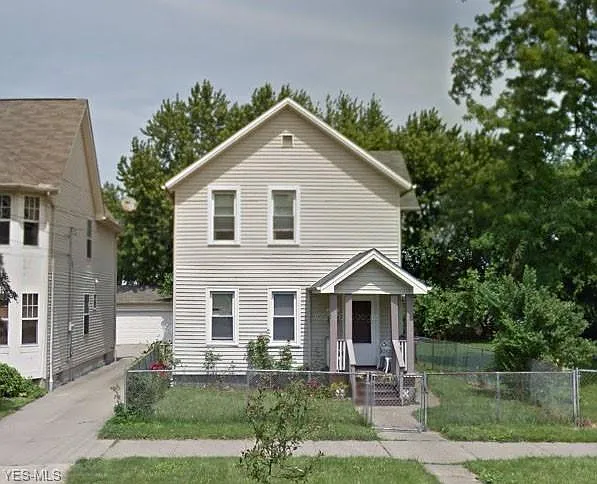 2455 W 7th St photo 1