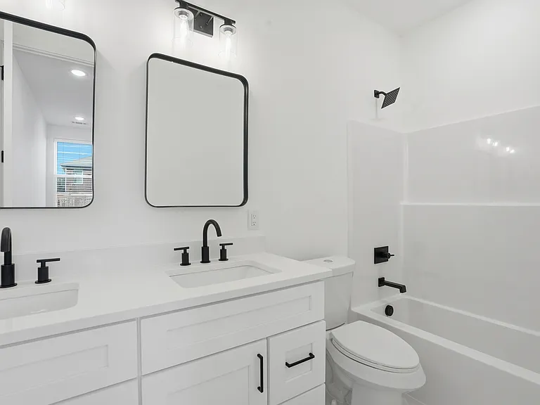 1228 E Anderson St #B — Photo 18