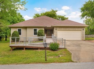 4833 E Crab Apple Lane, Springfield, MO 65809