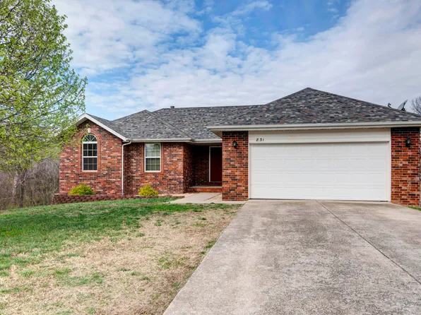 831 Pershing Street, Willard, MO 65781