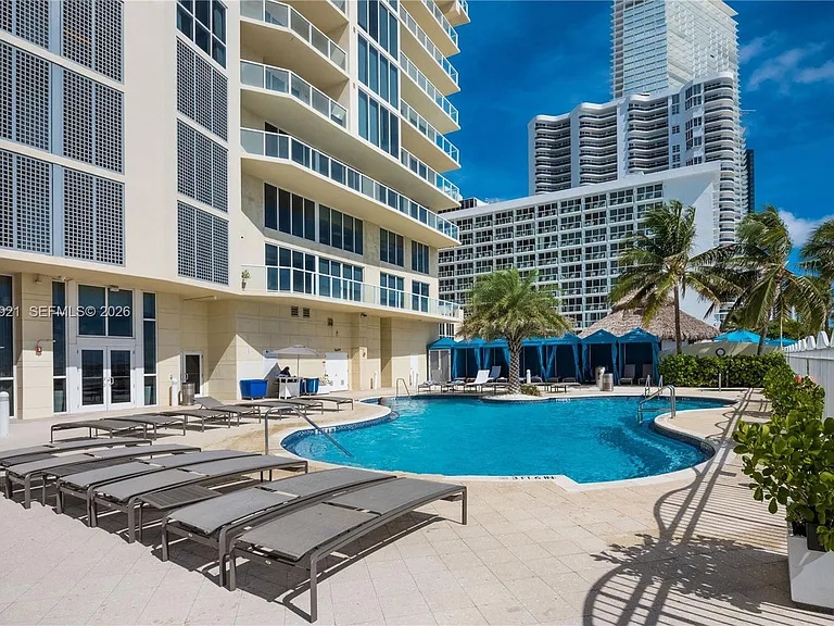 16699 Collins Ave #2501 — Photo 23