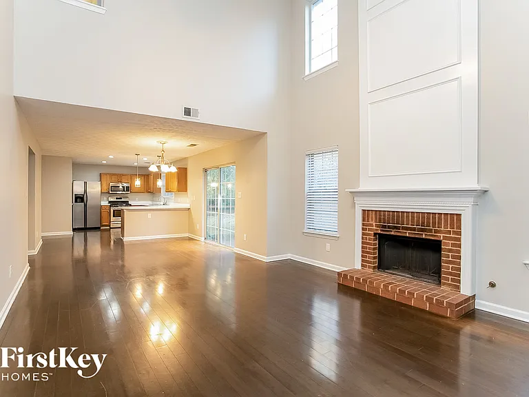 4360 Sentinel Pl NW — Photo 4