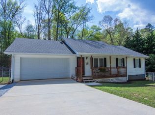 6059 Cobb St, Lula, GA 30554