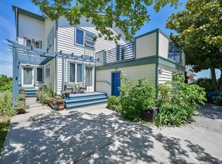 932 N Shore Dr, Brigantine, NJ 08203