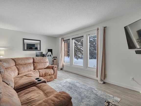 4th image of 7029 32nd Ave NW