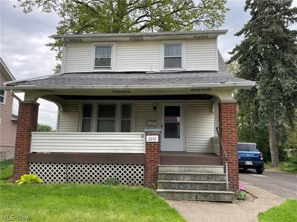 2242 E 33rd St, Lorain, OH 44055