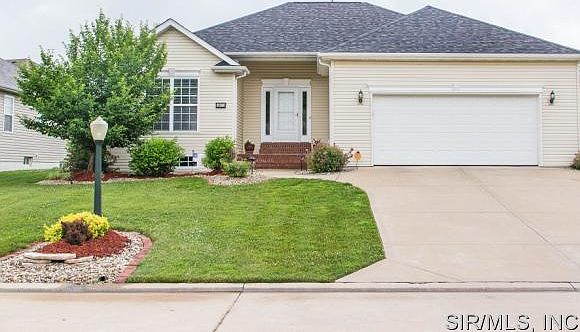 1st image of 4621 Wisteria Dr