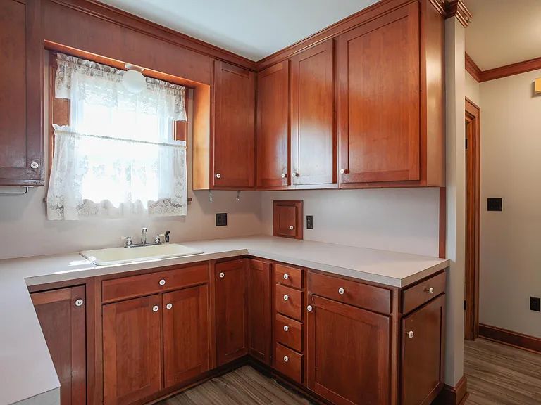 815 E Chestnut St — Photo 20