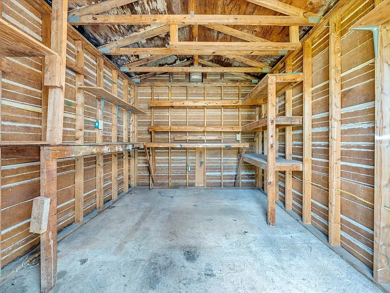 197 Apple Tree Rd — Photo 35