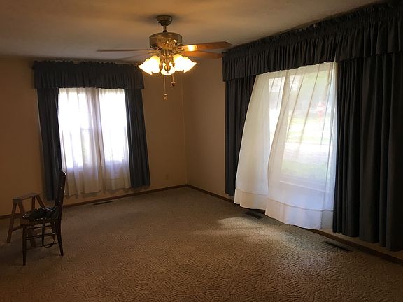 3rd image of 145 Oakwood Ave